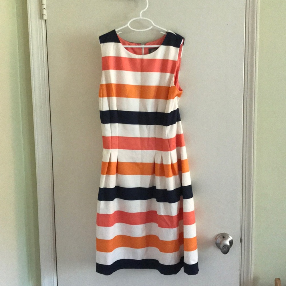Vince Camuto striped dress with pockets!